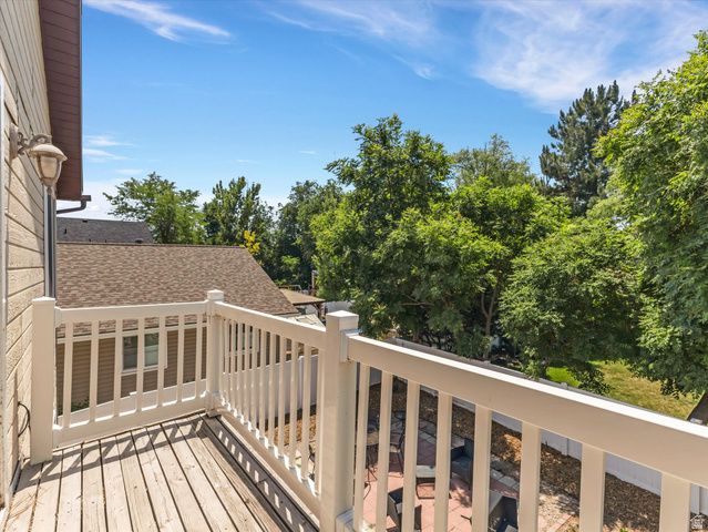 1105 N 1100 W, Farmington, UT 84025
