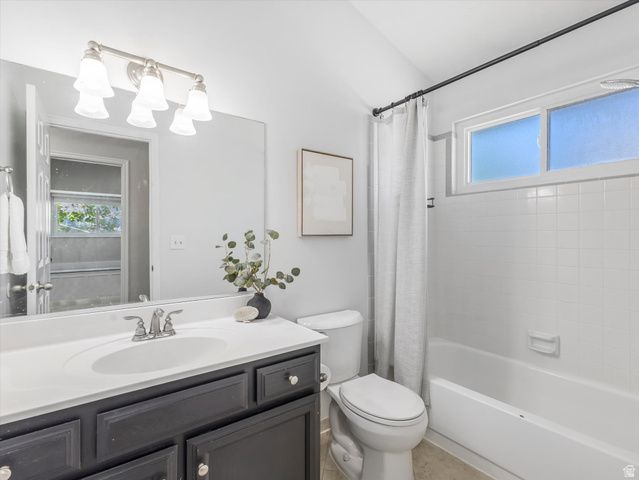 1105 N 1100 W, Farmington, UT 84025