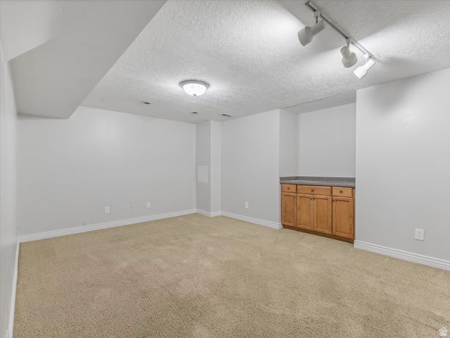 1105 N 1100 W, Farmington, UT 84025