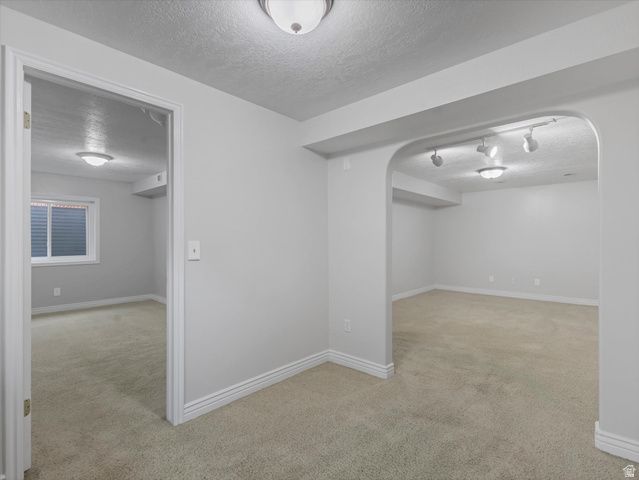 1105 N 1100 W, Farmington, UT 84025