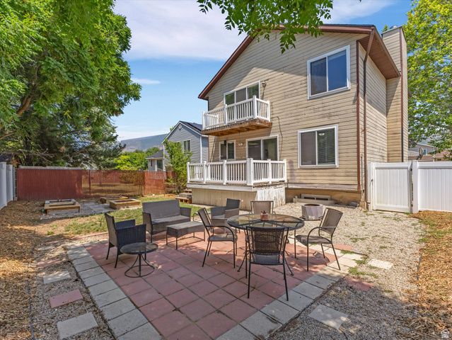 1105 N 1100 W, Farmington, UT 84025