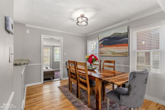19282 Raymond Street, Grosse Pointe Woods, MI 48236