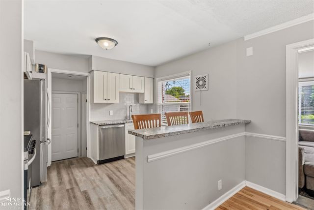 19282 Raymond Street, Grosse Pointe Woods, MI 48236