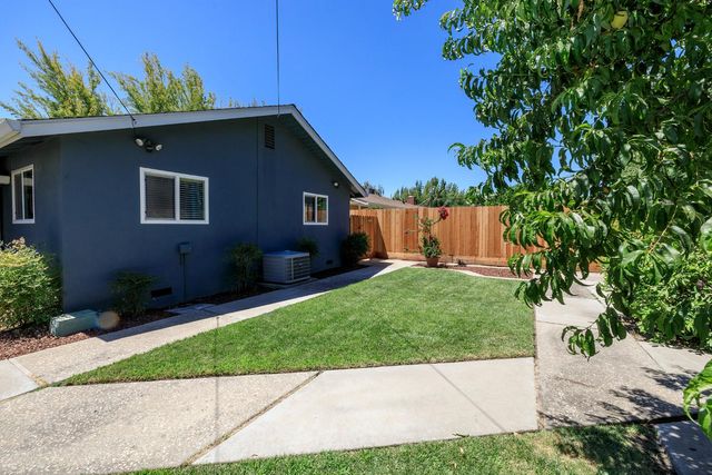 1618 Silkwood Dr, Modesto, CA 95350