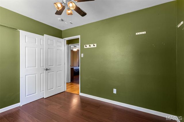 1040 Kostka Lane, Florissant, MO 63031