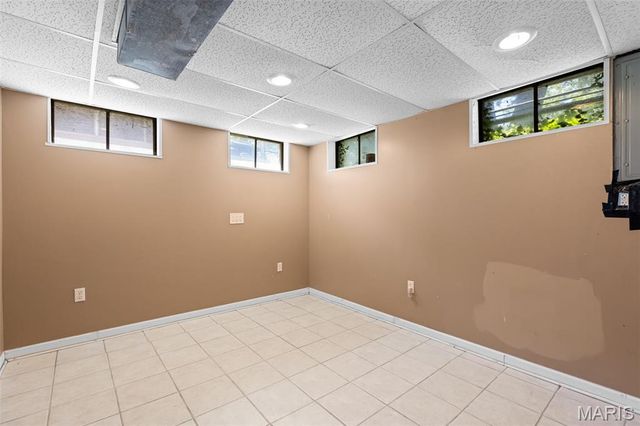 1040 Kostka Lane, Florissant, MO 63031
