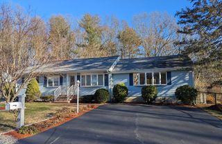 19 Carey Ave, Burlington, MA 01803