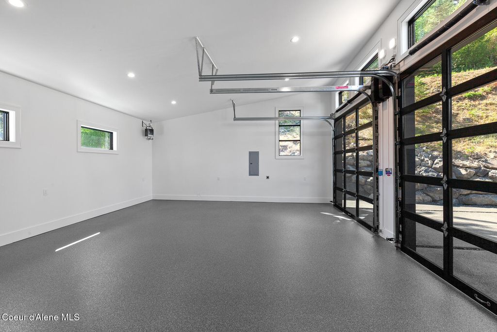 220 S Millview Lane, Coeur d'Alene, ID 83814 photo 5