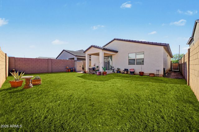 5724 W ENCINAS Lane, Phoenix, AZ 85043