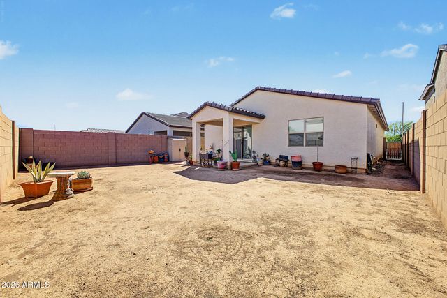 5724 W ENCINAS Lane, Phoenix, AZ 85043