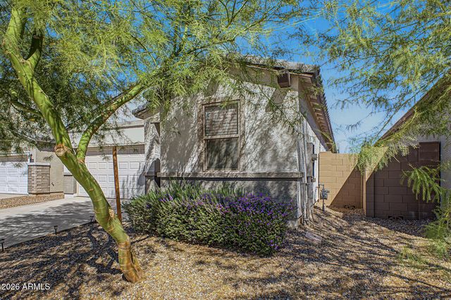 5724 W ENCINAS Lane, Phoenix, AZ 85043