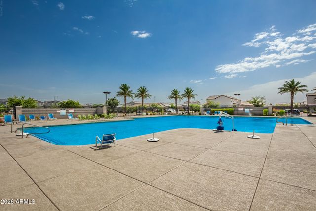 5724 W ENCINAS Lane, Phoenix, AZ 85043