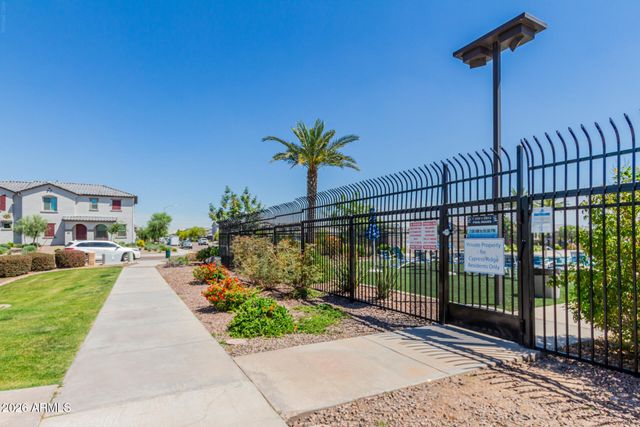 5724 W ENCINAS Lane, Phoenix, AZ 85043