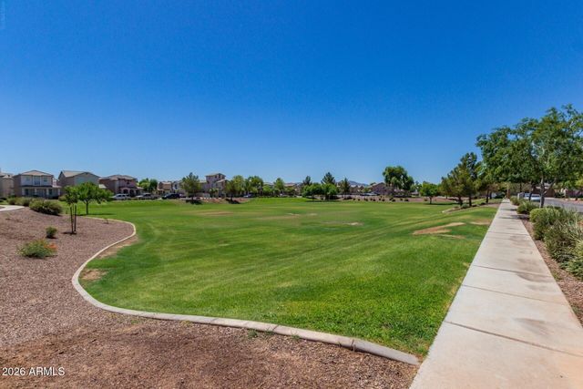 5724 W ENCINAS Lane, Phoenix, AZ 85043