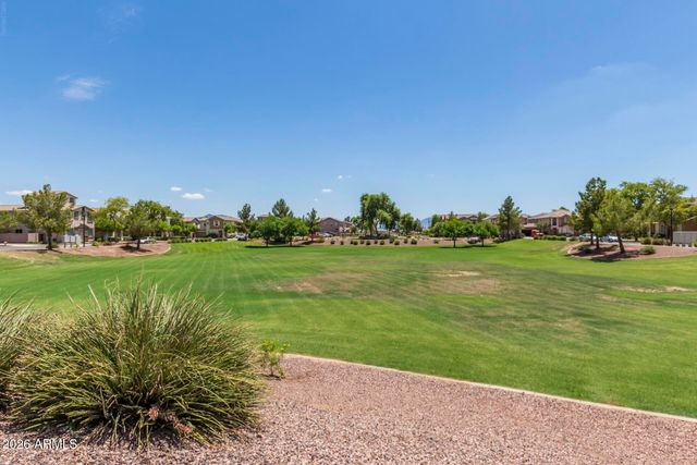5724 W ENCINAS Lane, Phoenix, AZ 85043