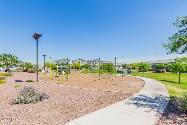 5724 W ENCINAS Lane, Phoenix, AZ 85043