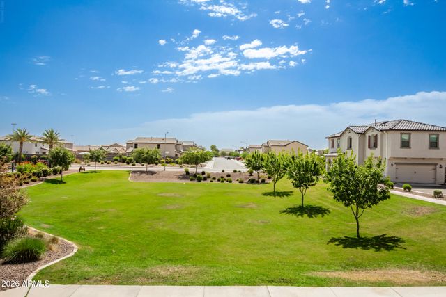 5724 W ENCINAS Lane, Phoenix, AZ 85043