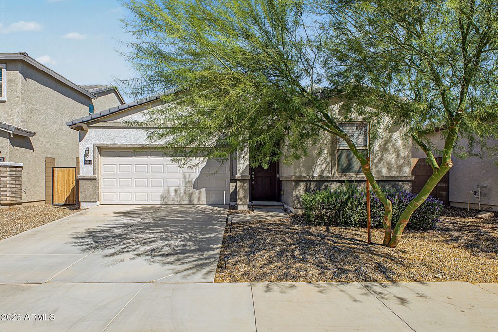 5724 W ENCINAS Lane, Phoenix, AZ 85043 — photo 3