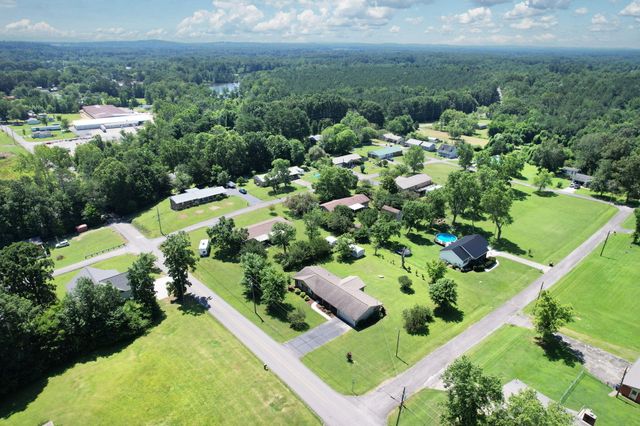 2260 Young Road SE, Cleveland, TN 37323