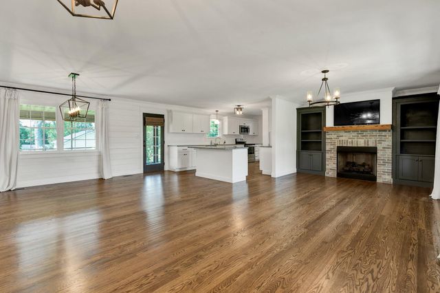 2260 Young Road SE, Cleveland, TN 37323