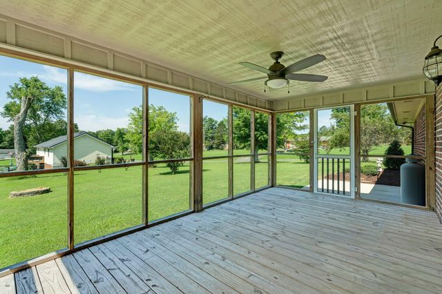 2260 Young Road SE, Cleveland, TN 37323