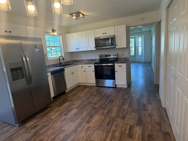 1202 Carol Dr, Oak Grove, KY 42262
