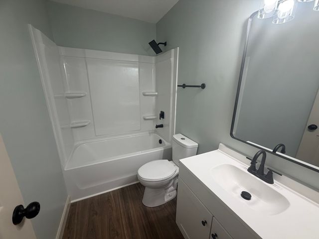 1202 Carol Dr, Oak Grove, KY 42262