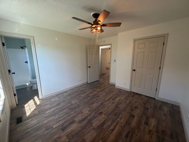 1202 Carol Dr, Oak Grove, KY 42262