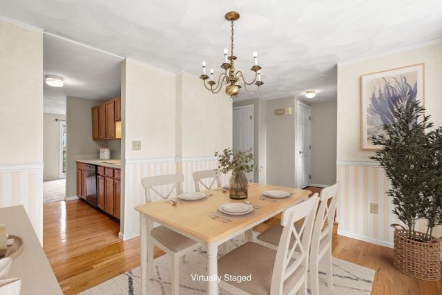 144 Patrick Rd 144, Tewksbury, MA 01876