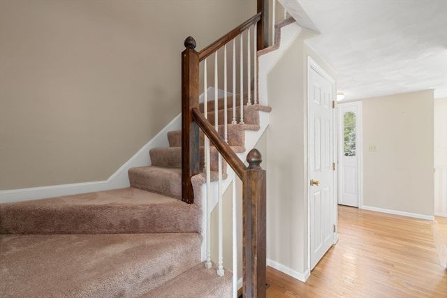 144 Patrick Rd 144, Tewksbury, MA 01876