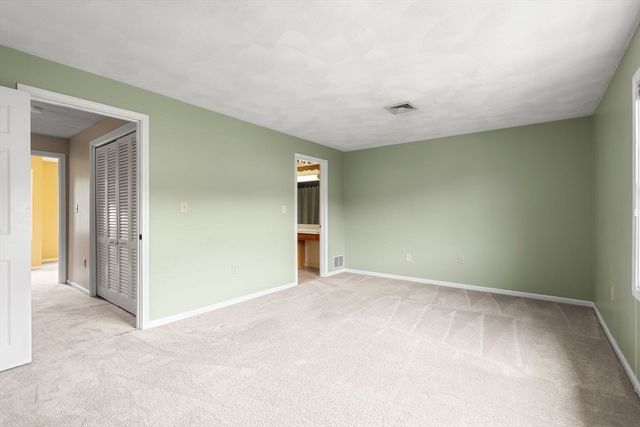 144 Patrick Rd 144, Tewksbury, MA 01876