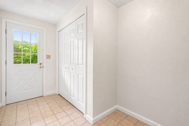 144 Patrick Rd 144, Tewksbury, MA 01876