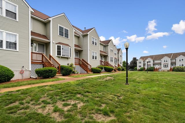 144 Patrick Rd 144, Tewksbury, MA 01876