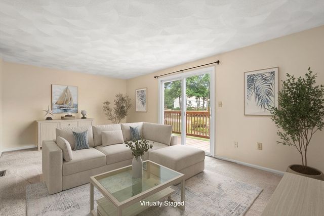 144 Patrick Rd 144, Tewksbury, MA 01876