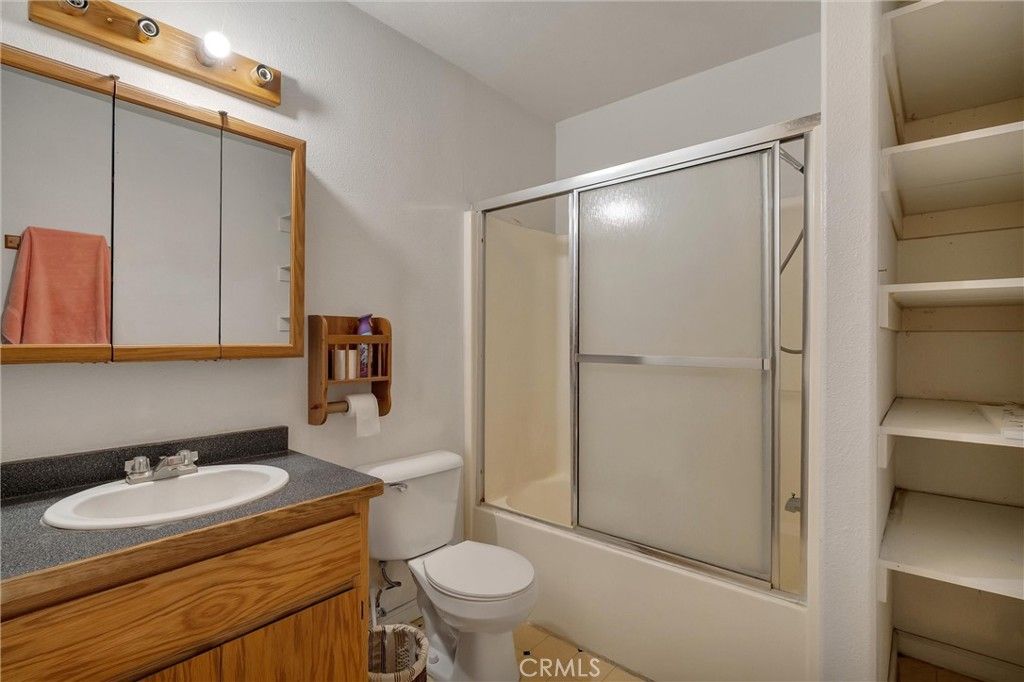 Image 19 of property listing at 1204 School Street, Richvale, CA 95974