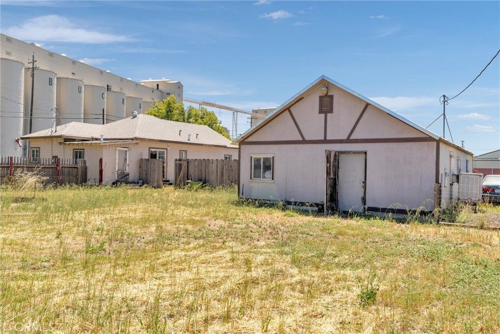 Image 23 of property listing at 1204 School Street, Richvale, CA 95974