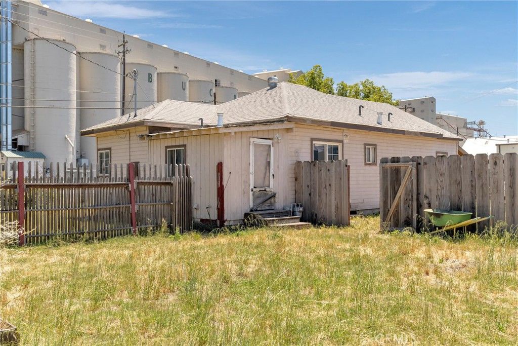 Image 33 of property listing at 1204 School Street, Richvale, CA 95974