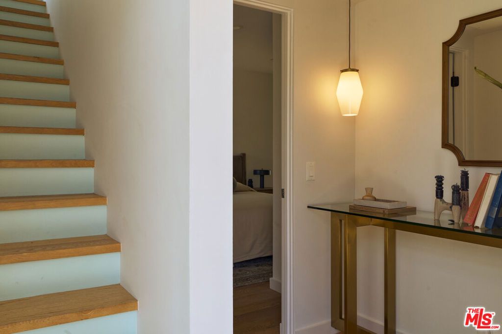 Image 37 of property listing at 2204 Rosey Way, Los Angeles, CA 90026