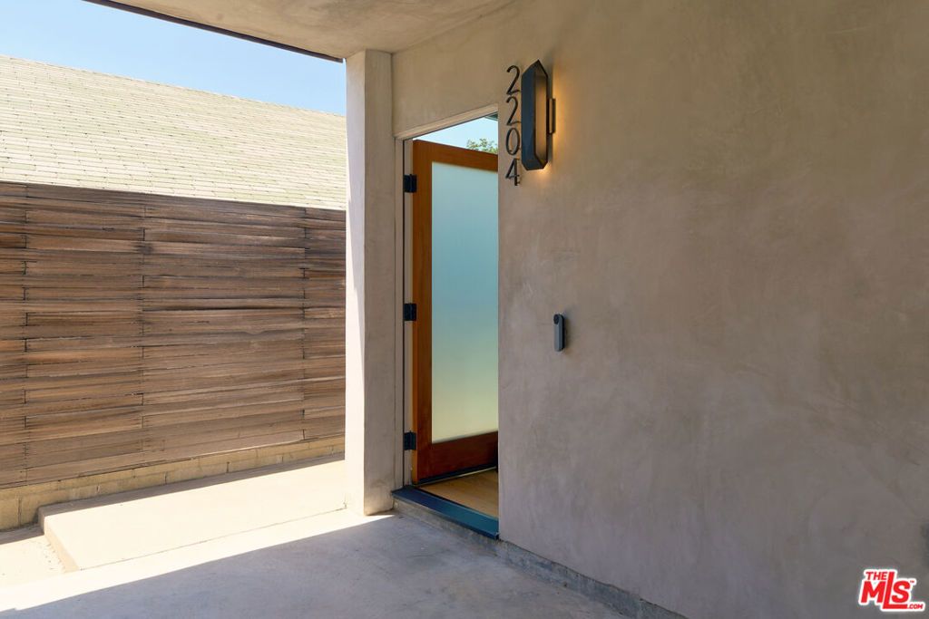 Image 38 of property listing at 2204 Rosey Way, Los Angeles, CA 90026