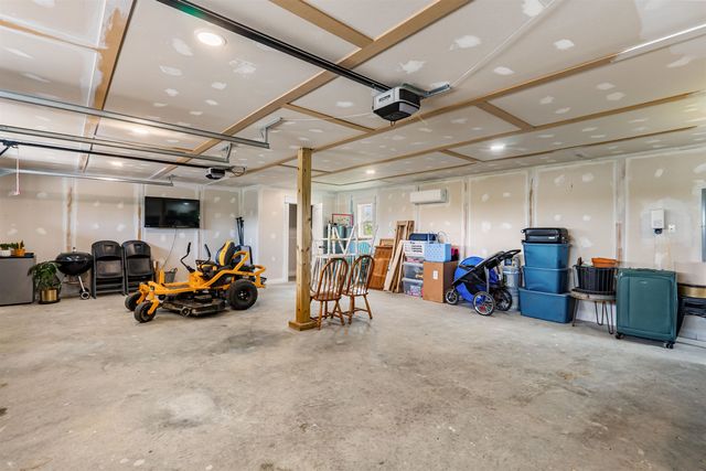 1881 E AR 56 Hwy, Violet Hill, AR 72584