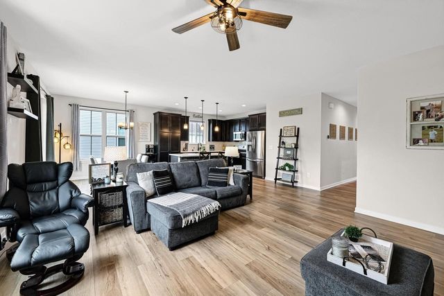 N174W20564 Laurel Springs CIRCLE, Jackson, WI 53037