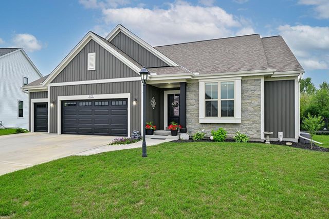 N174W20564 Laurel Springs CIRCLE, Jackson, WI 53037