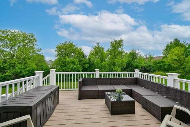 N174W20564 Laurel Springs CIRCLE, Jackson, WI 53037