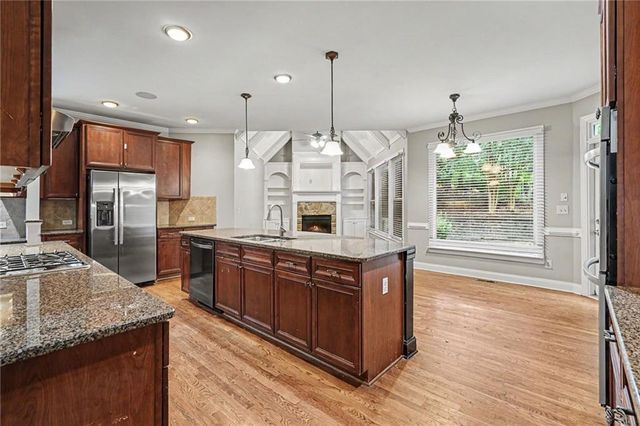 1762 Country Wood Drive, Hoschton, GA 30548