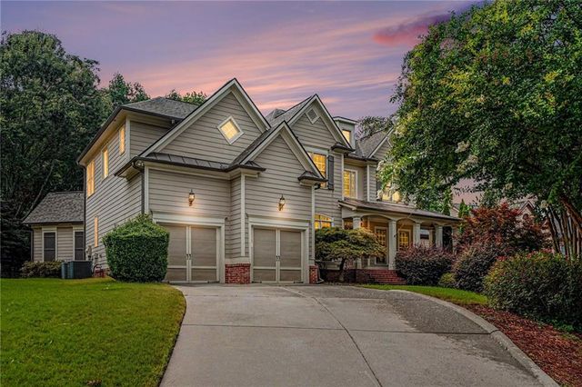 1762 Country Wood Drive, Hoschton, GA 30548