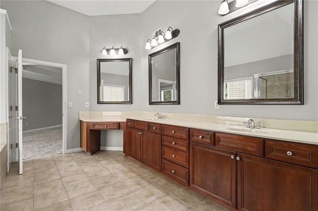 1762 Country Wood Drive, Hoschton, GA 30548