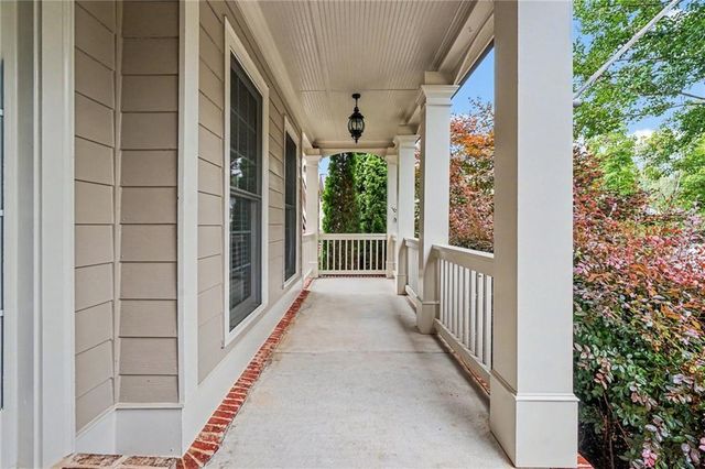1762 Country Wood Drive, Hoschton, GA 30548