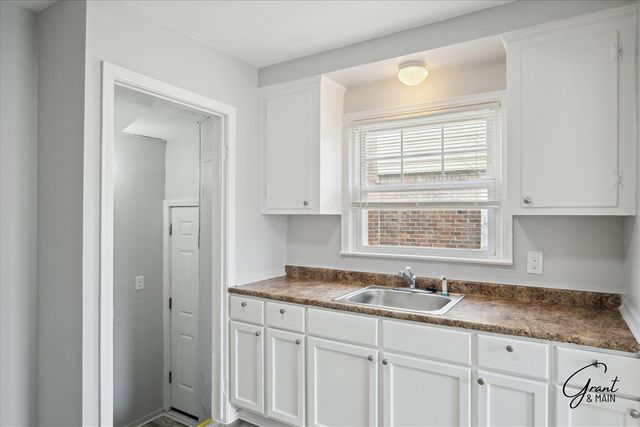 19931 Braile Street, Detroit, MI 48219