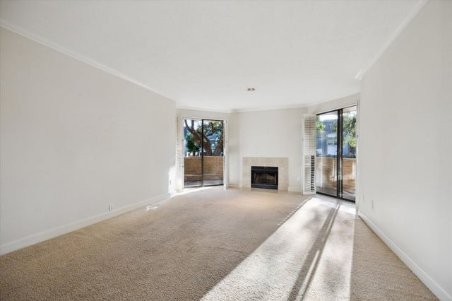 5220 Weslayan Street 108, Houston, TX 77005