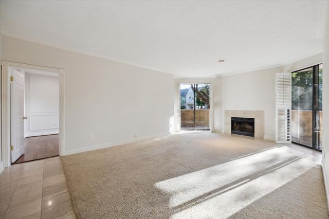 5220 Weslayan Street 108, Houston, TX 77005